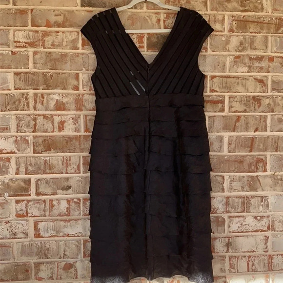 ADRIANNA PAPELL BLACK TIERED FORMAL DRESS SZ 14 - Picture 5 of 11